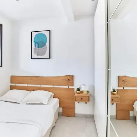 Modern 1br By Parc Monceau דירה פריז