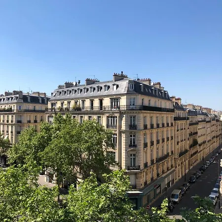 Modern 1br By Parc Monceau Parijs